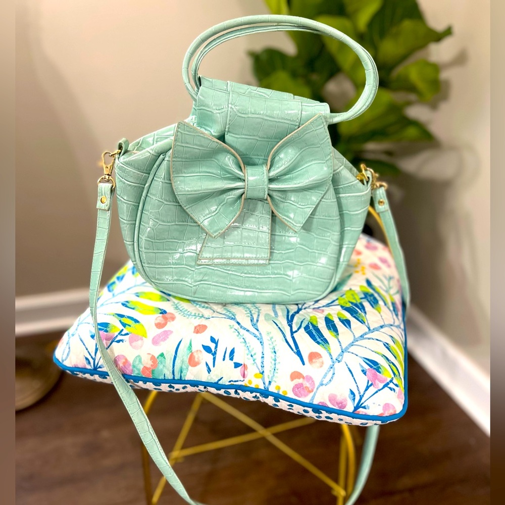 Seafoam Green Leather Look Bow Purse w/ handles and shoulder strap